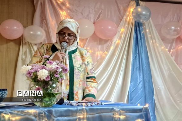 جشن باشکوه ولادت حضرت محمد(ص) در دبیرستان فرهنگ ۱۳