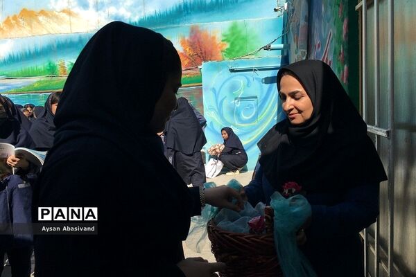 برپایی صبحانه همدلی به‌مناسبت هفته وحدت در دبیرستان غیر دولتی حدیث مهر