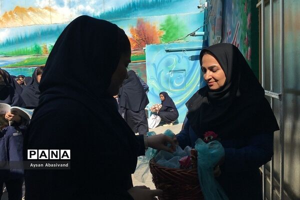 برپایی صبحانه همدلی به‌مناسبت هفته وحدت در دبیرستان غیر دولتی حدیث مهر