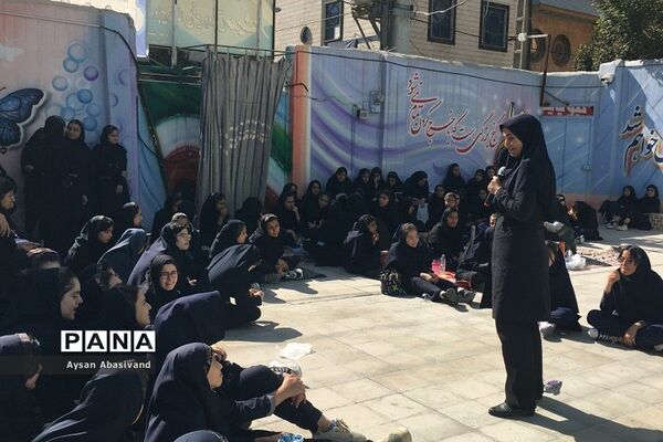 برپایی صبحانه همدلی به‌مناسبت هفته وحدت در دبیرستان غیر دولتی حدیث مهر