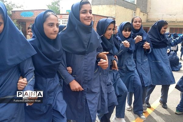 جشن هفته وحدت در مدارس دخترانه رودهن