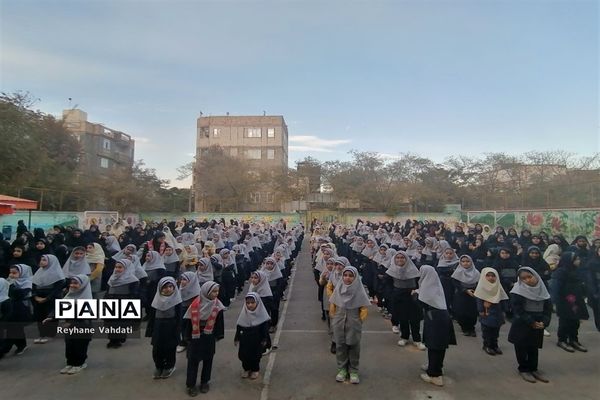 جشن میلاد پیامبر(ص) در دبستان کوثر