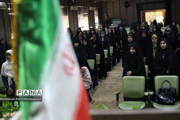 جشن میلاد پیامبر اکرم (ص) و امام جعفر صادق (ع) در سالن اجتماعات شهید چمران ناحیه ۵ مشهد