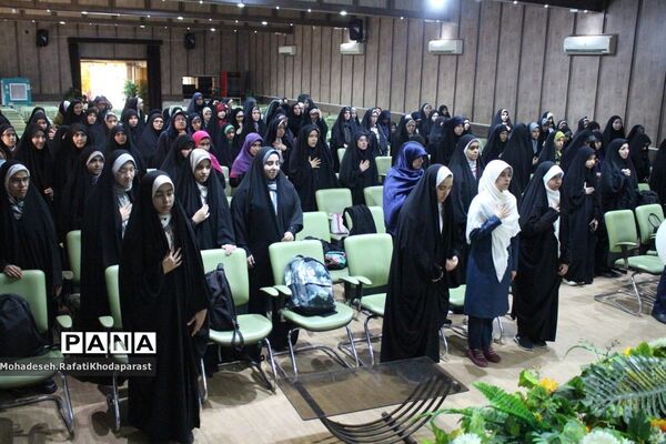 جشن میلاد پیامبر اکرم (ص) و امام جعفر صادق (ع) در سالن اجتماعات شهید چمران ناحیه ۵ مشهد
