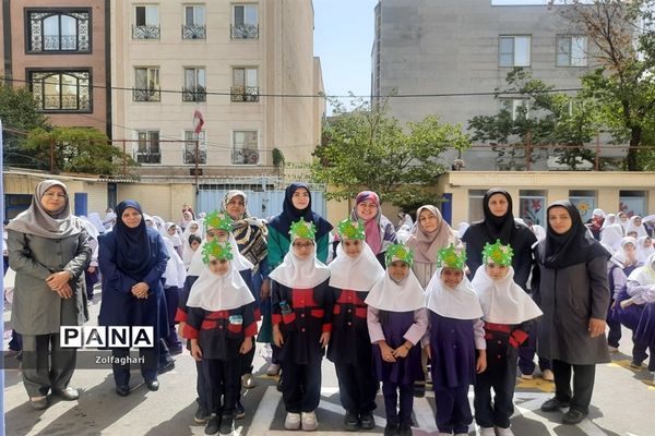 چشن میلاد پیامبر اکرم (ص) در دبستان حقیقت منطقه ۱۳