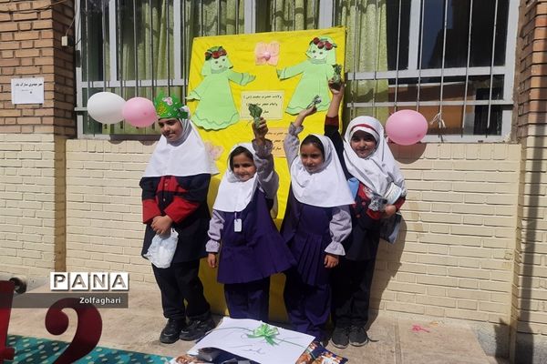 چشن میلاد پیامبر اکرم (ص) در دبستان حقیقت منطقه ۱۳