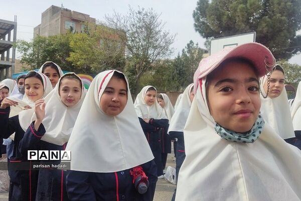مراسم جشن میلاد حضرت محمد مصطفی (ص) و امام جعفر صادق (ع) در مدرسه بعثت۲