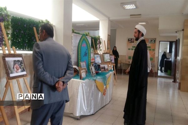 مراسم منطقه‌ای زنگ نماز در دبیرستان شهدای اقتدار ملارد