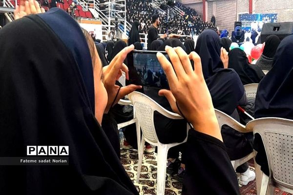 جشن نوجوان پلاس ویژه دختران گام دوم انقلاب اسلامی