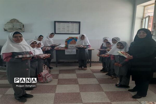 سیل مهربانی دانش‌آموزان دبستان شهید‌آریایی