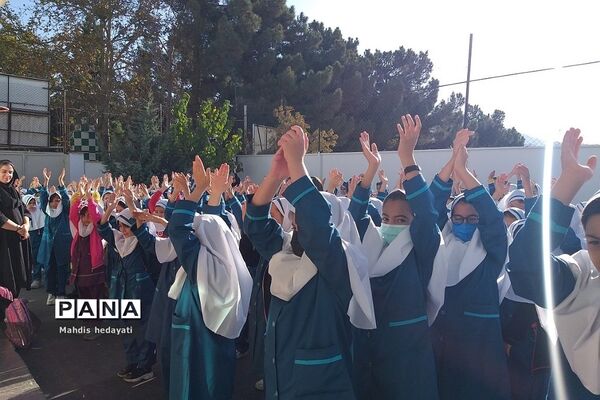 جشن میلاد پیامبر در مدارس رودهن