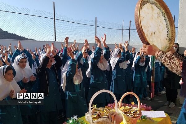 جشن میلاد پیامبر در مدارس رودهن