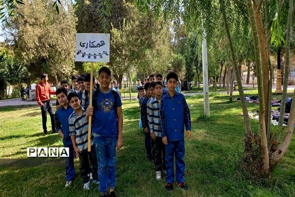 سومین اردوی یکروزه دهه هشتادی‌ها در بوستان ۱۵ خرداد شهرستان ورامین