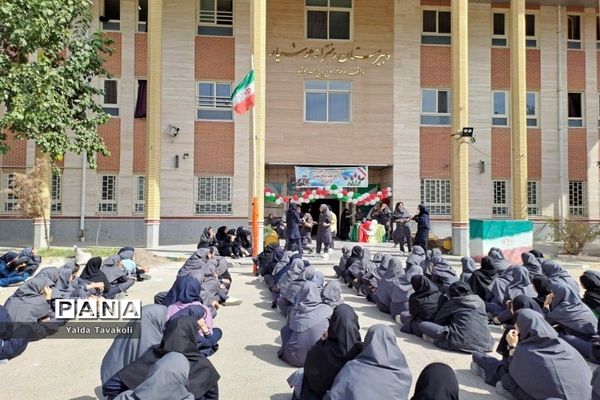 مراسم میلاد پیامبر(ص)  و امام جعفر صادق (ع) در دبیرستان هوشیار