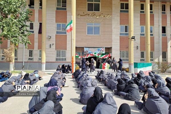 مراسم میلاد پیامبر(ص)  و امام جعفر صادق (ع) در دبیرستان هوشیار