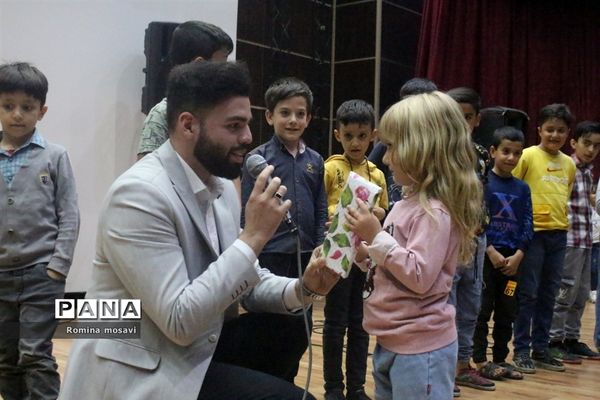 جشن میلاد حضرت محمد (ص) و امام صادق(ع) برای دهه نودی‌ها