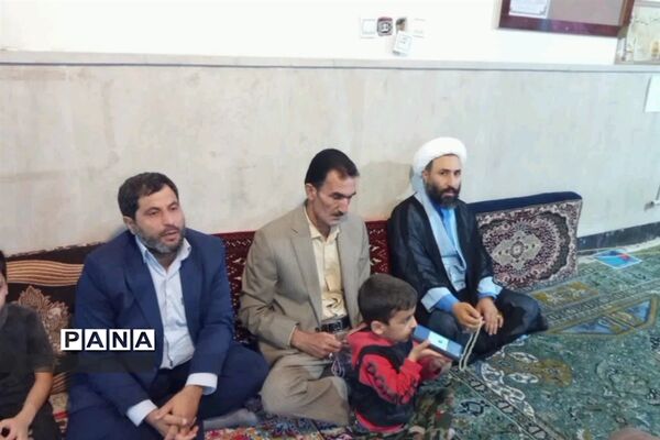 جشن هفته وحدت در مسجد صاحب‌الزمان (عج) محله حیدرخانی شهرکوهنانی‌