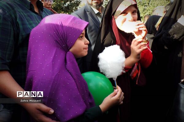 جشن بزرگ میلاد پیامبر اکرم (ص) در میدان ولیعصر