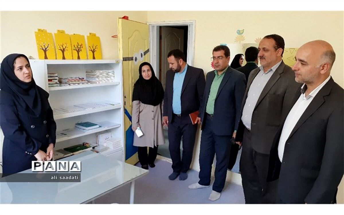 معلمان مدارس استثنایی باید با هنر و مهارت شخصیت دانش‌آموزان را پرورش دهند
