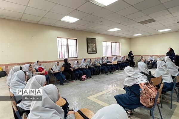 جشن روز ملی کودک در دبستان دخترانه حضرت صدیقه ۲ ملارد