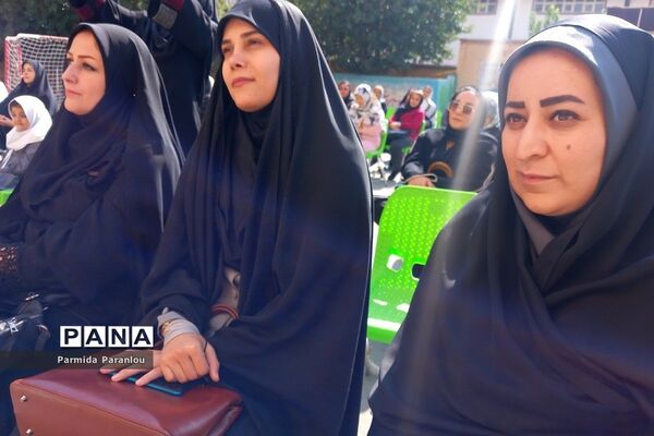 برگزاری انتخابات اولیا و مربیان بهارستان‌۲ در دبستان ابتکار