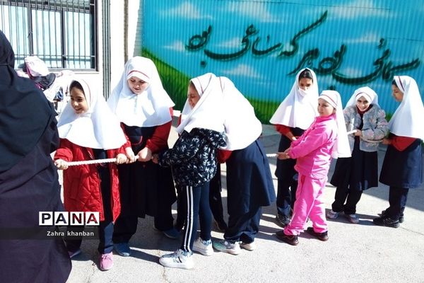 روز جهانی کودک در دبستان دخترانه سما ۲ رودهن