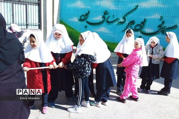 روز جهانی کودک در دبستان دخترانه سما ۲ رودهن