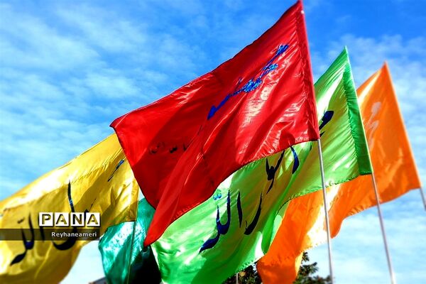 جشن بزرگ میلاد پیامبر اکرم (ص) در میدان ولیعصر تهران