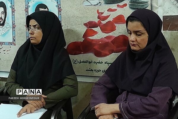 برگزاری همایش انگیزشی «بهترین خودت باش» ویژه دانش‌آموزان کنکوری در دبیرستان حکمت
