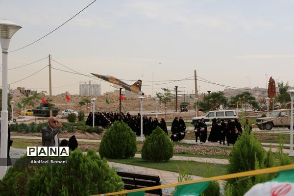 بازدید گروه‌های دانش‌آموزی از موزه دفاع مقدس قم