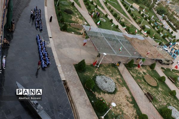 بازدید گروه‌های دانش‌آموزی از موزه دفاع مقدس قم