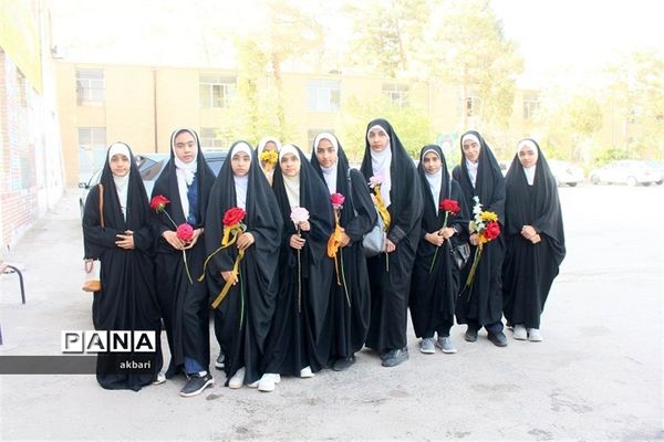 نشست یک روزه مسئولان و مدرسان سازمان دانش‌آموزی