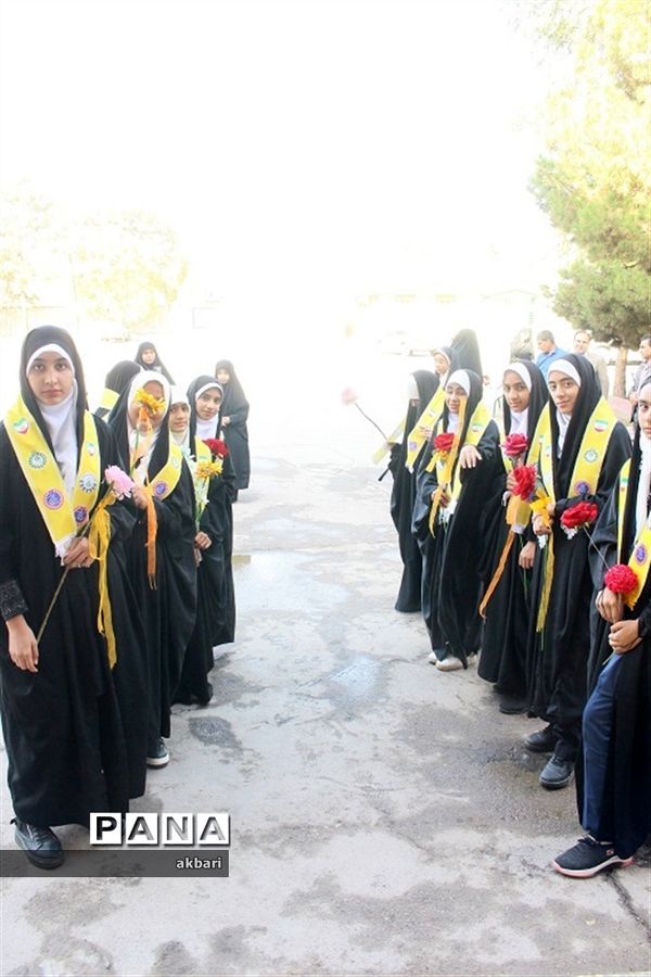 نشست یک روزه مسئولان و مدرسان سازمان دانش‌آموزی