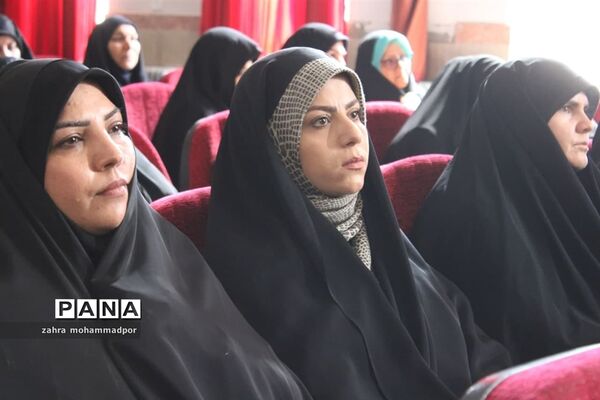آیین تکریم و معارفه امام جمعه بخش گلستان شهرستان بهارستان