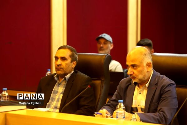 دیدار رئیس شورای شهر اسلامی شهر تهران با مهمانان اجلاس یادواره محمد الدوره