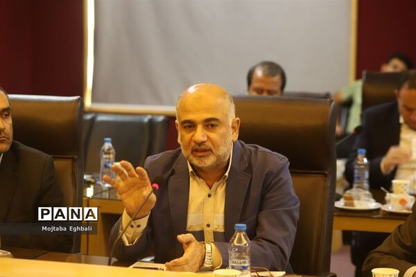 دیدار رئیس شورای شهر اسلامی شهر تهران با مهمانان اجلاس یادواره محمد الدوره