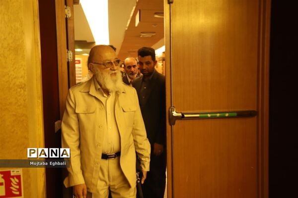 دیدار رئیس شورای شهر اسلامی شهر تهران با مهمانان اجلاس یادواره محمد الدوره