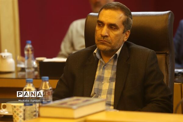 دیدار رئیس شورای شهر اسلامی شهر تهران با مهمانان اجلاس یادواره محمد الدوره