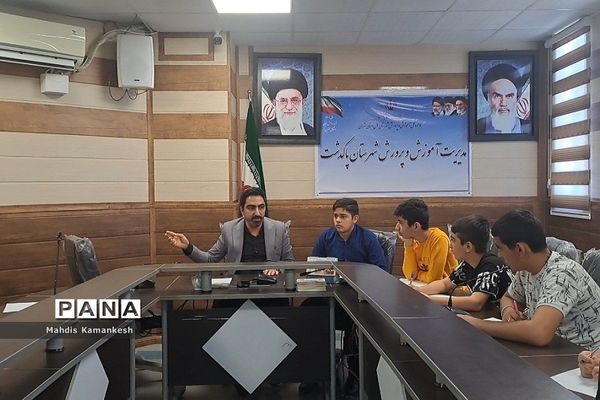 اجرای طرح هــر مدرســـه یک خبرنــــگار در پاکدشت