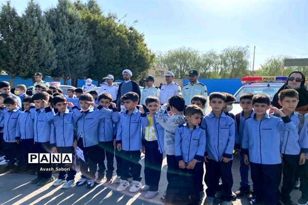 گرامیداشت هفته نیروی انتظامی در مدارس آباده