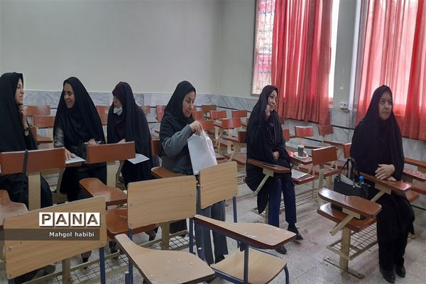 برگزاری همایش مدیران حوزه معاونت متوسطه ناحیه ۷ مشهد مقدس