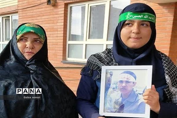 حضور خانواده‌‌ شهید نادر فهندژ سعدی در مدرسه شهدای مدافعان سلام پرند