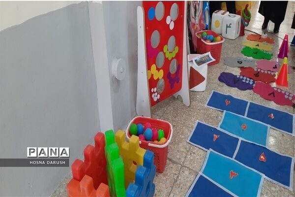 رونمایی از اولین تابلو سر در مراکز کودکستانی کشور در مشهد الرضا(ع)