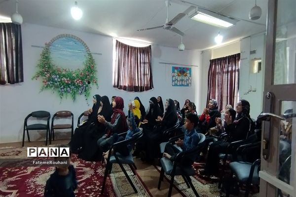 برگزاری پاتوق دخترانه در خلیل آباد