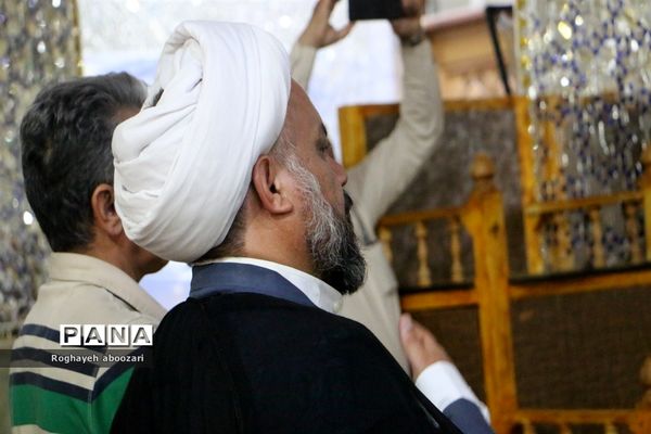 قرائت دعای کمیل در امامزاده بی‌بی سکینه صفادشت