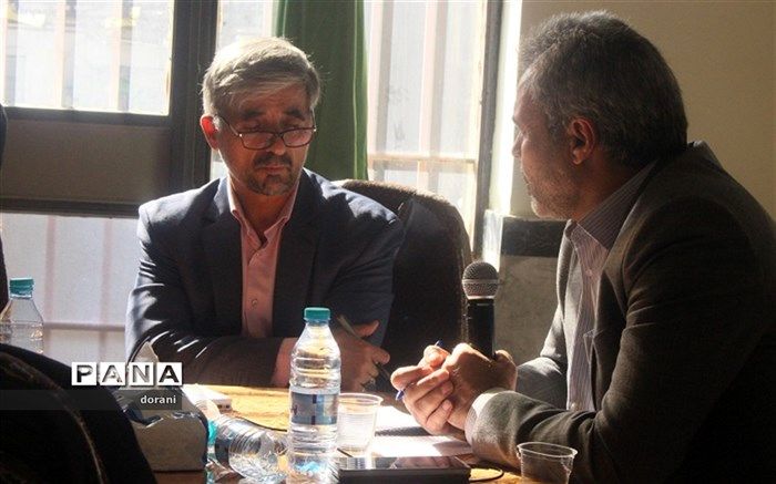 فلسفه تعلیم و تربیت، تربیت نسلی پویا، شاداب و مطالبه‌گر است