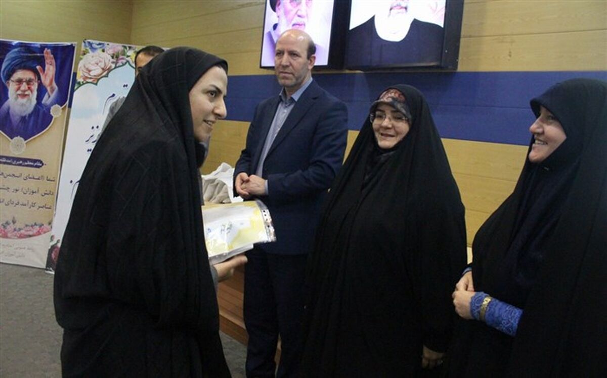 منابع اطلاعاتی دانش‌آموزان باید جامع باشد