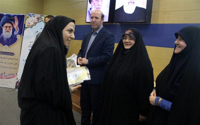 منابع اطلاعاتی دانش‌آموزان باید جامع باشد