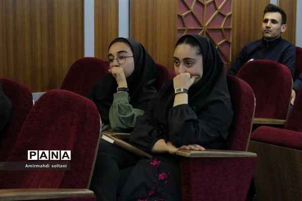 محفل شاعرانه حوزه هنر