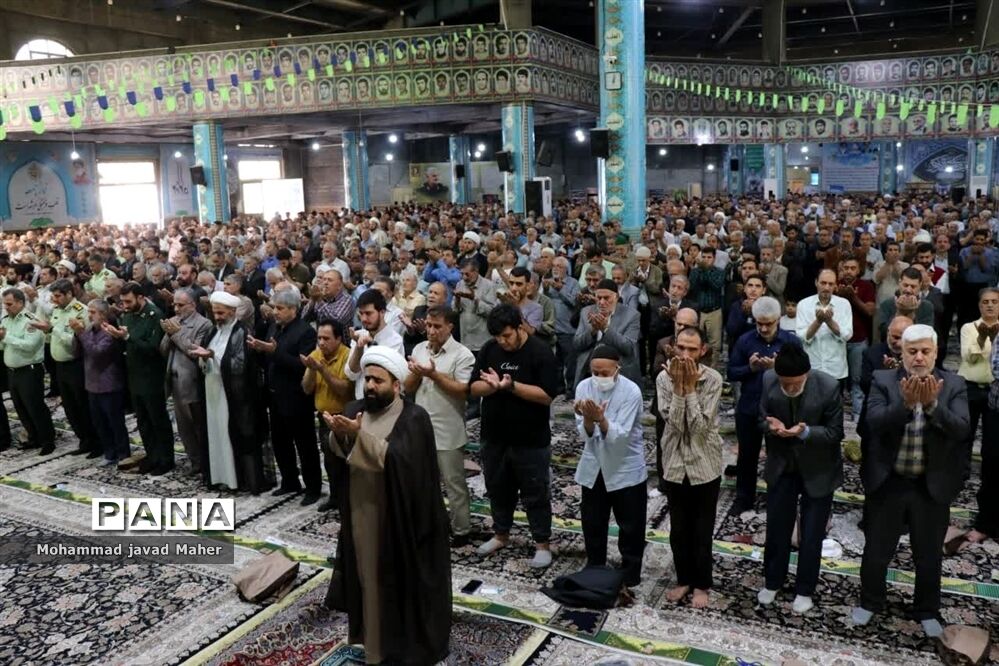 اقامه نماز جمعه در شهرستان قدس